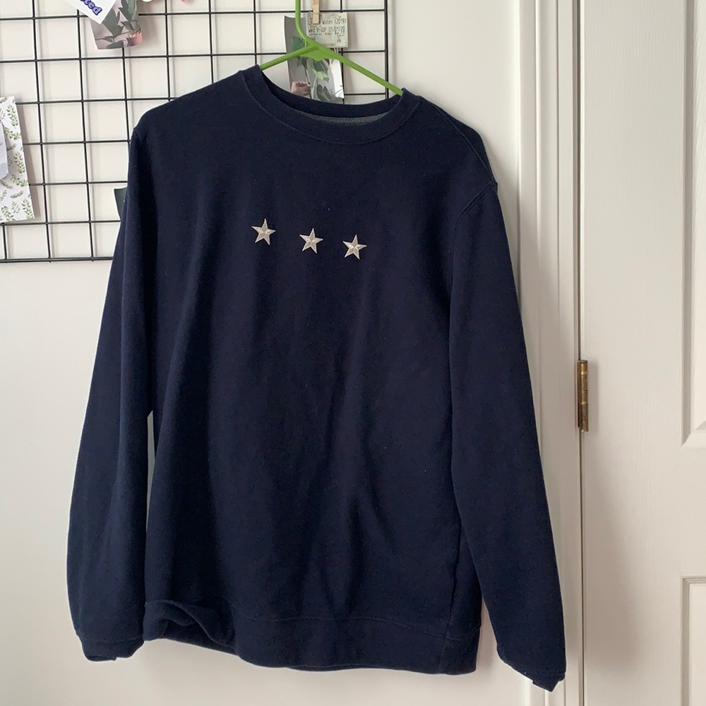 navy blue crewneck w silver stars